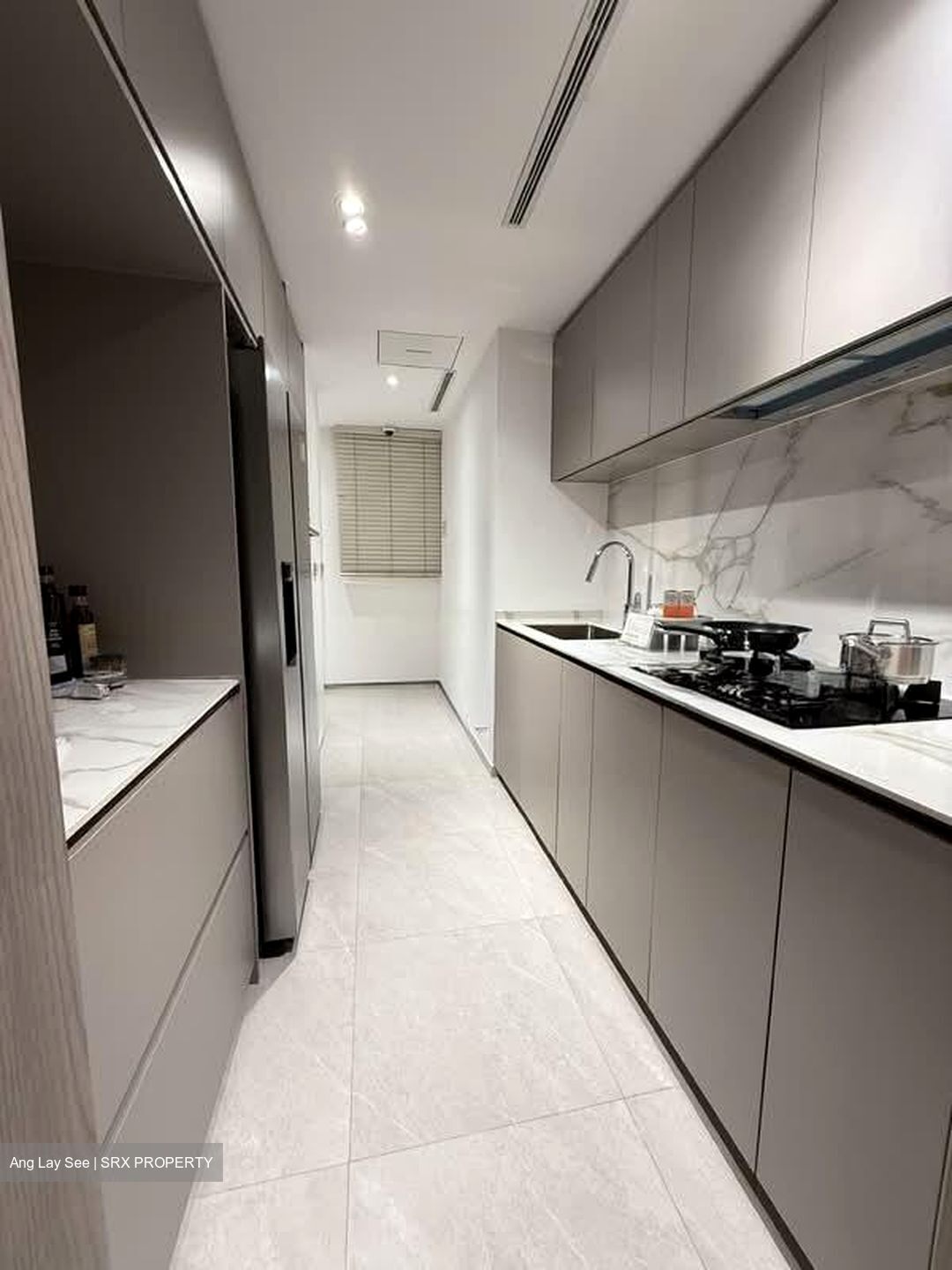 Jalan Jurong Kechil (D21), Condominium #560351911
